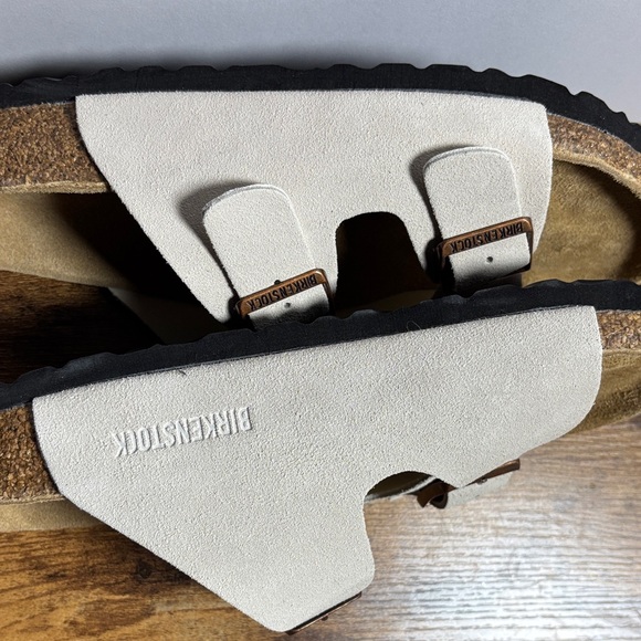 Birkenstock Women Cream Sandals with Brown Buckles Size 37 - Picture 8 of 13